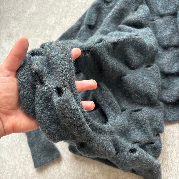 Sarah Pacini Short Asymmetric Cardigan - Picture 5 of 6